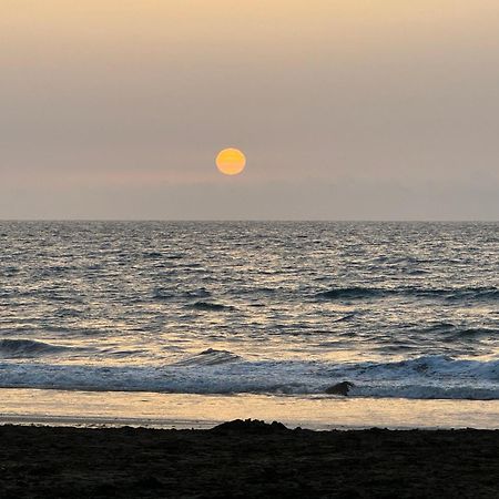 Vistas Mar Playa Las Canteras Primera Linea Wifi لاس بالماس دي غران كاناريا المظهر الخارجي الصورة