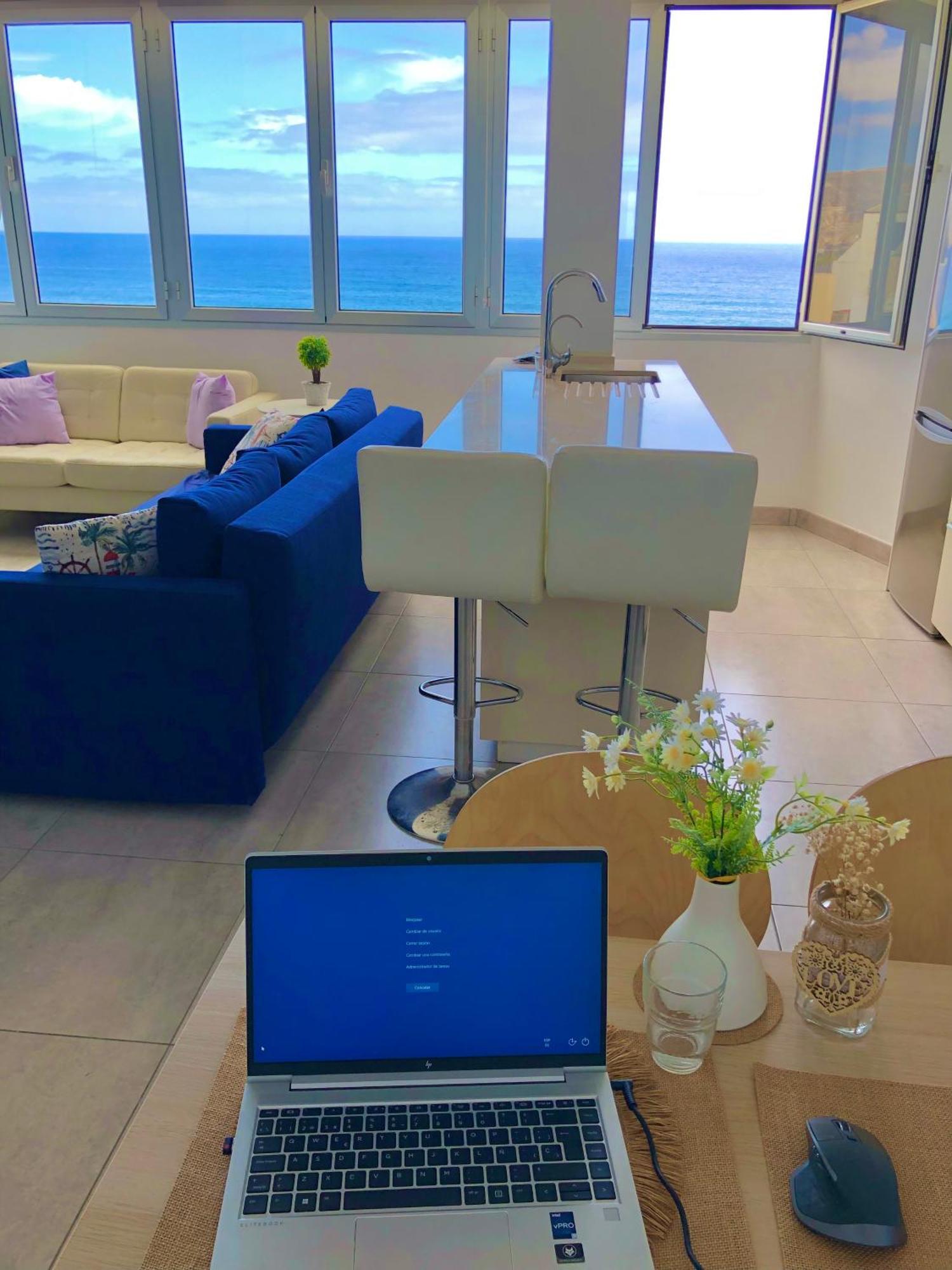 Vistas Mar Playa Las Canteras Primera Linea Wifi لاس بالماس دي غران كاناريا المظهر الخارجي الصورة