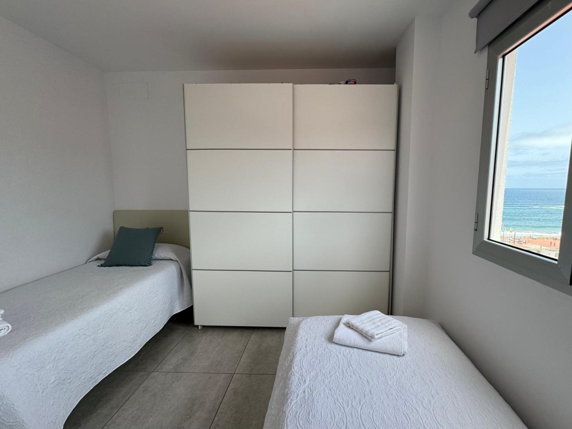 Vistas Mar Playa Las Canteras Primera Linea Wifi لاس بالماس دي غران كاناريا المظهر الخارجي الصورة